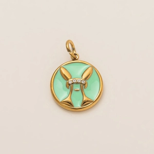 Pendentif zodiaque en acier plaqué or 18K avec émail vert et petits cristaux