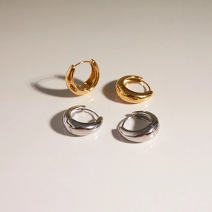 Französisches Chunky Metall Creolen Set in poliertem Gold und Silber Glanz