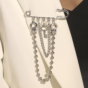 Vintage Punk Silver Alloy Pin Brooch With Key Handcuff Charms Multilayer Chain For Men Women Streetwear Jacket Accessory