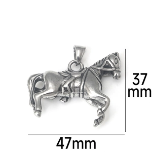 Detailed view of horse pendant with dimensions showing 47mm width and 37mm height