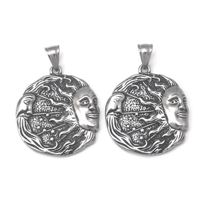 Collana con Ciondolo Sole e Luna in Acciaio Inossidabile Vintage Rilievo Celestiale Catena Veneziana Gioielli Mistici