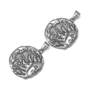 Collana con ciondolo sole e luna vintage in acciaio inossidabile con rilievo intagliato