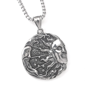 Collana vintage in acciaio inossidabile con ciondolo sole e luna e volto celeste