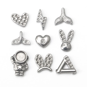 Breloques de Bijoux DIY en Acier Inoxydable Strass Cœur Éclair Queue de Poisson Lapin Astronaute pour la Création de Bijoux