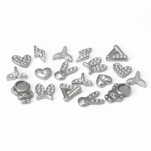 Divers pendentifs en acier inoxydable tels que cœur, éclair et lapin pour bijoux DIY