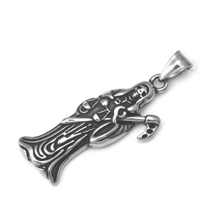 Pendentif faucheuse en acier inoxydable vintage avec faux et finition argent oxydé