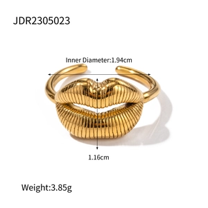 18K gold-plated stainless steel lip-shaped open ring with detailed vertical texture