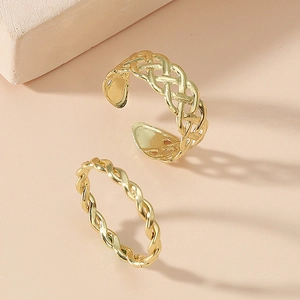 Vintage gold twist toe rings set featuring braided textures and minimalist woven design