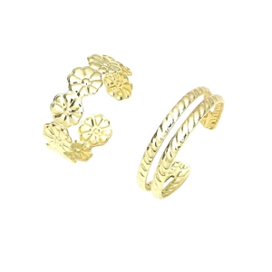 Golden daisy flower and twisted rope open rings set in vintage minimalist style
