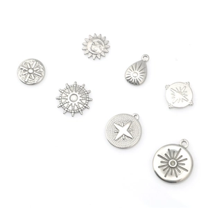Colgantes celestiales de acero inoxidable con sol luna y estrellas para joyería DIY