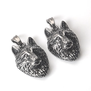 Pendentifs tête de loup en acier inoxydable vintage avec finition argentée rétro