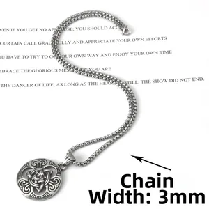 Collier avec pendentif nœud celtique en acier inoxydable et chaîne box de 3mm