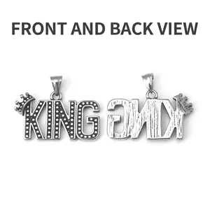 Pendentif KING en acier inoxydable style hip-hop avec détail couronne et finition argent
