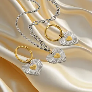 Ensemble de Bijoux Collier et Bague en Acier Inoxydable avec Pendentif Étoile 3D pour Femme Bicolore Or Argent Géométrique
