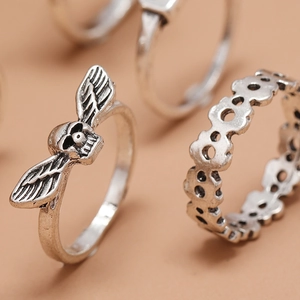 Vintage silver ring set with gothic skull wings and hollow patterns for women