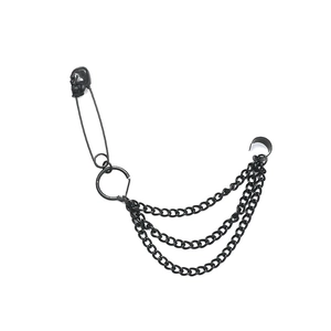 Boucle d'oreille punk gothique en métal noir avec épingle à nourrice tête de mort