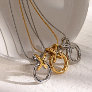 Graffiti-stijl X hanger ketting van roestvrij staal met gepolijste slangenketting