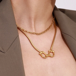 Double layered gold titanium steel necklace with snake chain and U-shaped horseshoe buckle