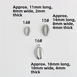 Größenvergleich von drei silbernen Muschelanhängern aus Edelstahl in 11mm bis 18mm