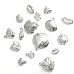 Ciondoli a forma di conchiglia in acciaio inossidabile per collane e bracciali DIY