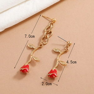 Asymmetric red rose earrings in gold alloy, minimalist flower design for women