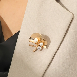 Eleganter Ginkgoblatt Anstecker Damen Legierung Strass Künstliche Perlenimitat Mode Schmuck Metall Kleidung Brosche Zubehör Geschenk