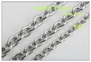 Detalle de cadenas en O de acero inoxidable plateado con anchos de 12mm, 10mm y 8mm