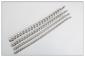 Set di bracciali a catena piatta NK in acciaio inossidabile in quattro diverse larghezze