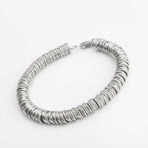 Bracelet chaîne en acier titane fait main au style industriel géométrique pour hommes et femmes