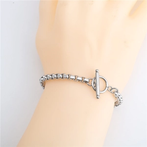 Bracciale unisex in acciaio inossidabile argento con chiusura a levetta OT al polso