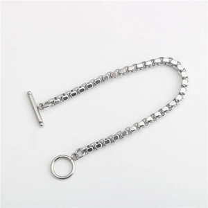 Bracciale a catena box minimalista in acciaio al titanio con chiusura a levetta OT