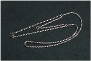 Collana a catena box in acciaio inossidabile argento lucido con classica chiusura a M unisex