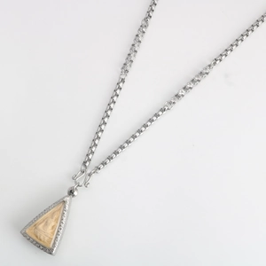 Collar budista con cadena de plata y colgante triangular de acero inoxidable puro