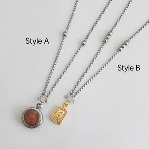 Collane buddiste in acciaio inossidabile, Stile A argento e Stile B oro su bianco
