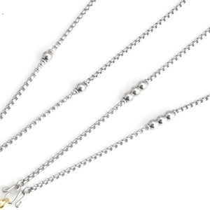 Gepolijste roestvrijstalen box chain ketting met kraalaccenten en een S-haak sluiting