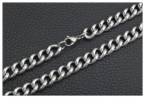 Collar de cadena de eslabones cubanos gruesos de acero inoxidable plateado con cierre de mosquetón