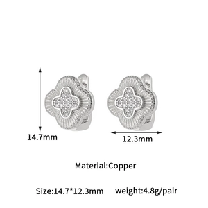 Detailed size chart of clover-shaped earrings with micro-pave crystals in silver copper