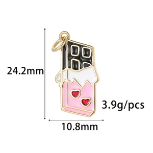 Afmetingen van de chocoladehanger met een hoogte van 24,2 mm en een breedte van 10,8 mm