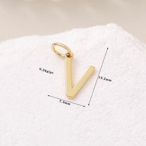 Polierter 14K Gold gefüllter Buchstabe V Anhänger für DIY Halsketten und Schmuckherstellung