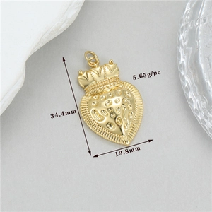 Détail du pendentif cœur couronne doré avec dimensions 34,4mm x 19,8mm et poids 5,65g