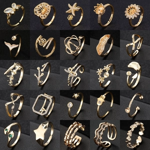 25er-Set verstellbare goldene Ringe mit Zirkonia-Steinen und Perlendesigns