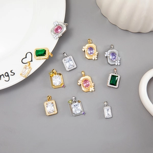 Pendente in Ottone e Zirconia Vintage Senza Catena per Donna Gioielli Fai-da-te Elegante Taglio Smeraldo Fiore Geometrico Accessorio Collana