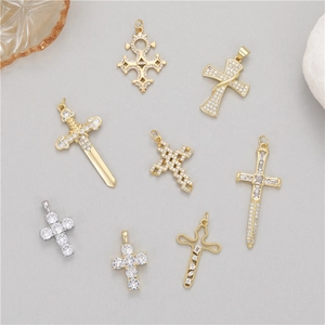 Pendentifs Croix en Cuivre Plaqué Or 14K avec Zirconia Ornements Suspendus Épée Personnalisés Accessoires de Fabrication de Bijoux DIY pour Femmes Hommes
