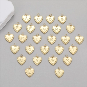 Pendentifs Alphabet Cœur en Cuivre Plaqué Or Exquis pour la Fabrication de Colliers et Bracelets DIY Style Français Romantique Accessoires de Lettres Anglaises