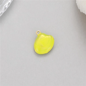 14K gold scallop shell pendant in neon yellow resin with gold-plated ring connector