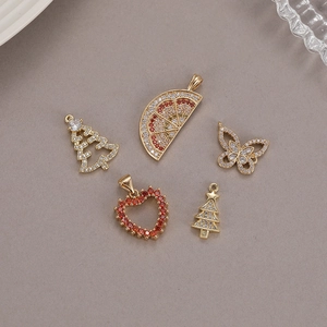 Pendentifs en Cuivre Plaqué Or 14K avec Strass Sapin de Noël Papillon Cœur Tranche d'Orange Breloques pour DIY Collier Bijoux