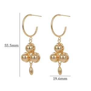 Goldene Tropfenohrringe mit facettierten Metallperlen und Anhänger 55,5mm x 19,6mm
