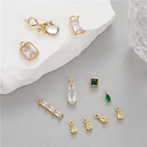 Pendentifs de bijoux DIY plaqués or 14K avec zircons en formes géométriques variées