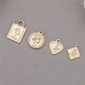 Pendentifs en cuivre plaqué or 14k en forme de cœur et de pièce pour bijoux DIY