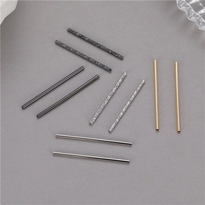 Perles d'Espacement en Tube Droit de Cuivre Plaqué Or 14K Minimaliste Dépoli Facetté Tubes Métalliques pour Création Bijoux DIY